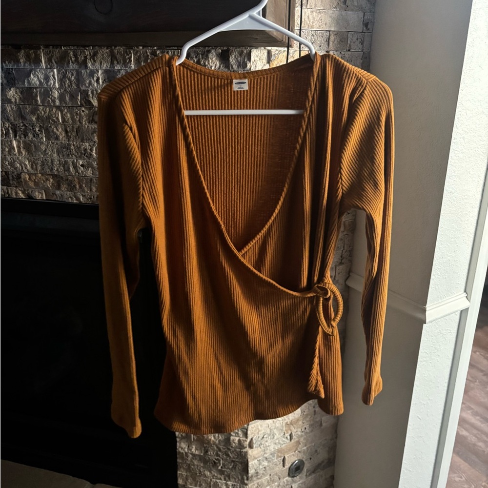 Old navy cross over top